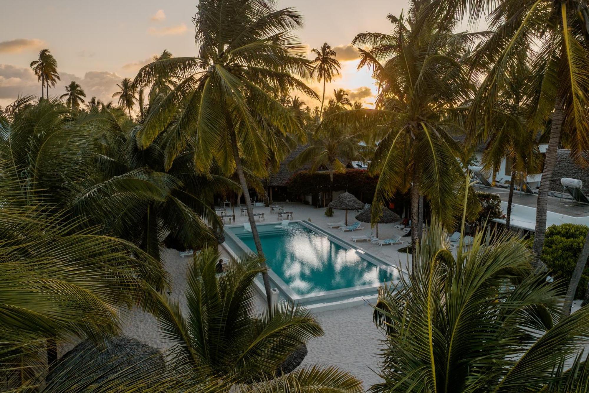 The Loop Beach Resort (Adults Only) Джамбіані Екстер'єр фото